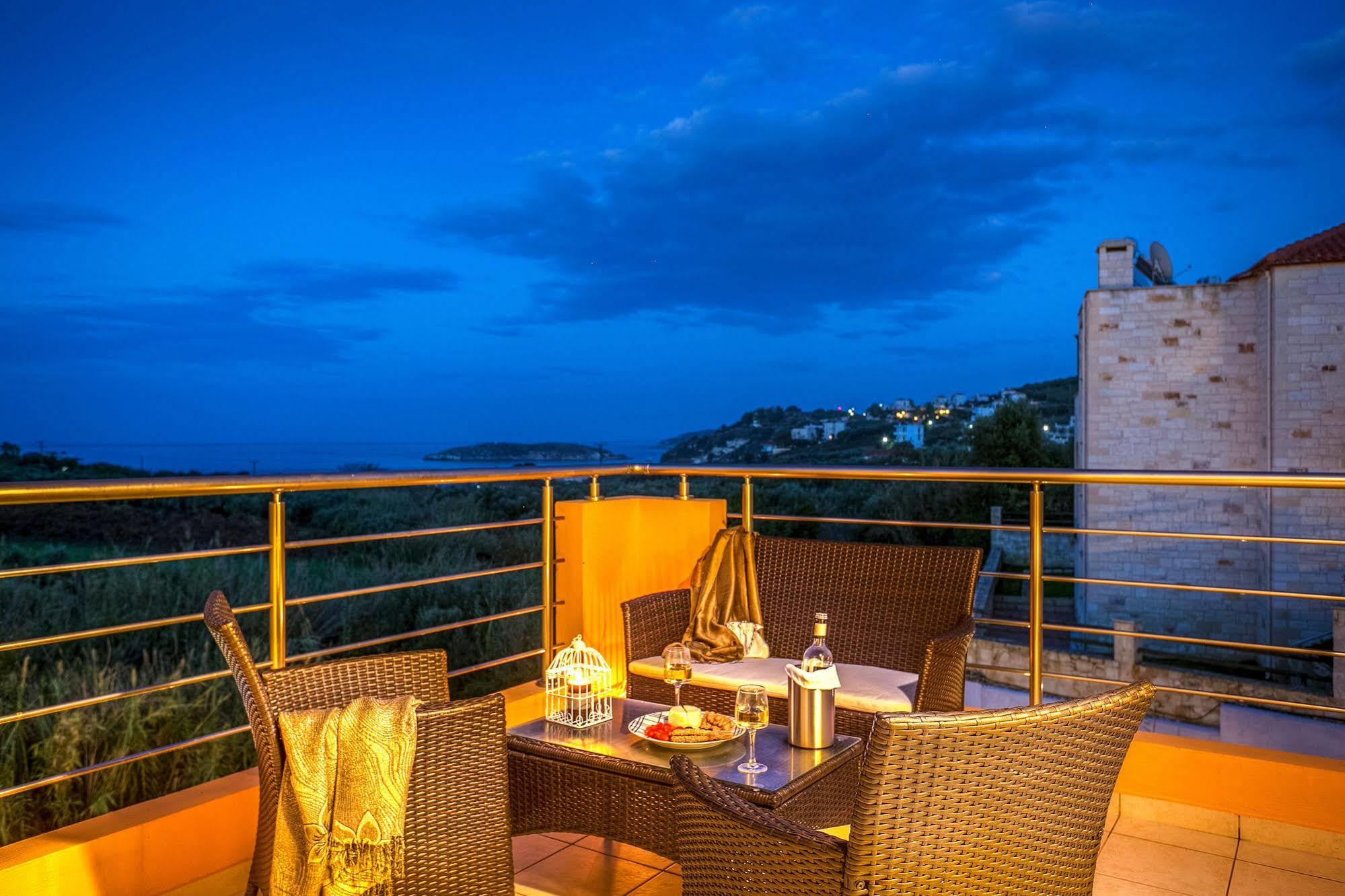 Cyan Icons Villas Tsivaras ภายนอก รูปภาพ
