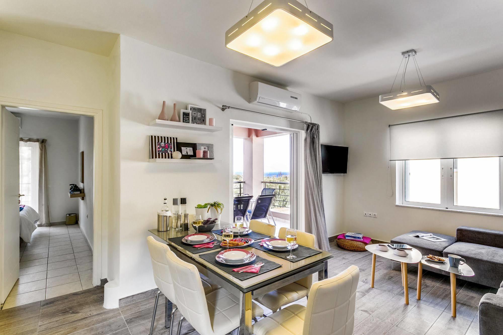 Cyan Icons Villas Tsivaras ภายนอก รูปภาพ
