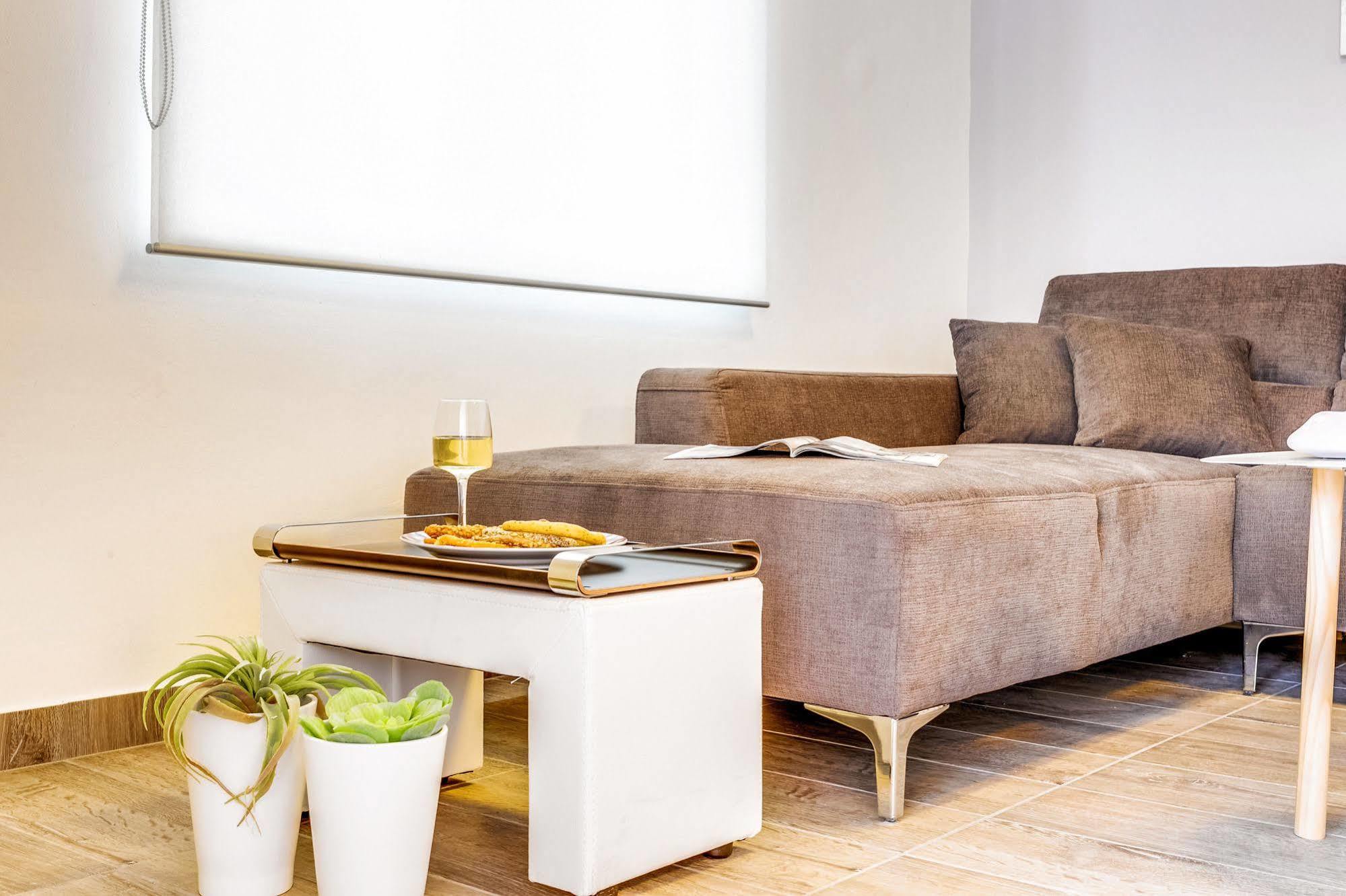 Cyan Icons Villas Tsivaras ภายนอก รูปภาพ