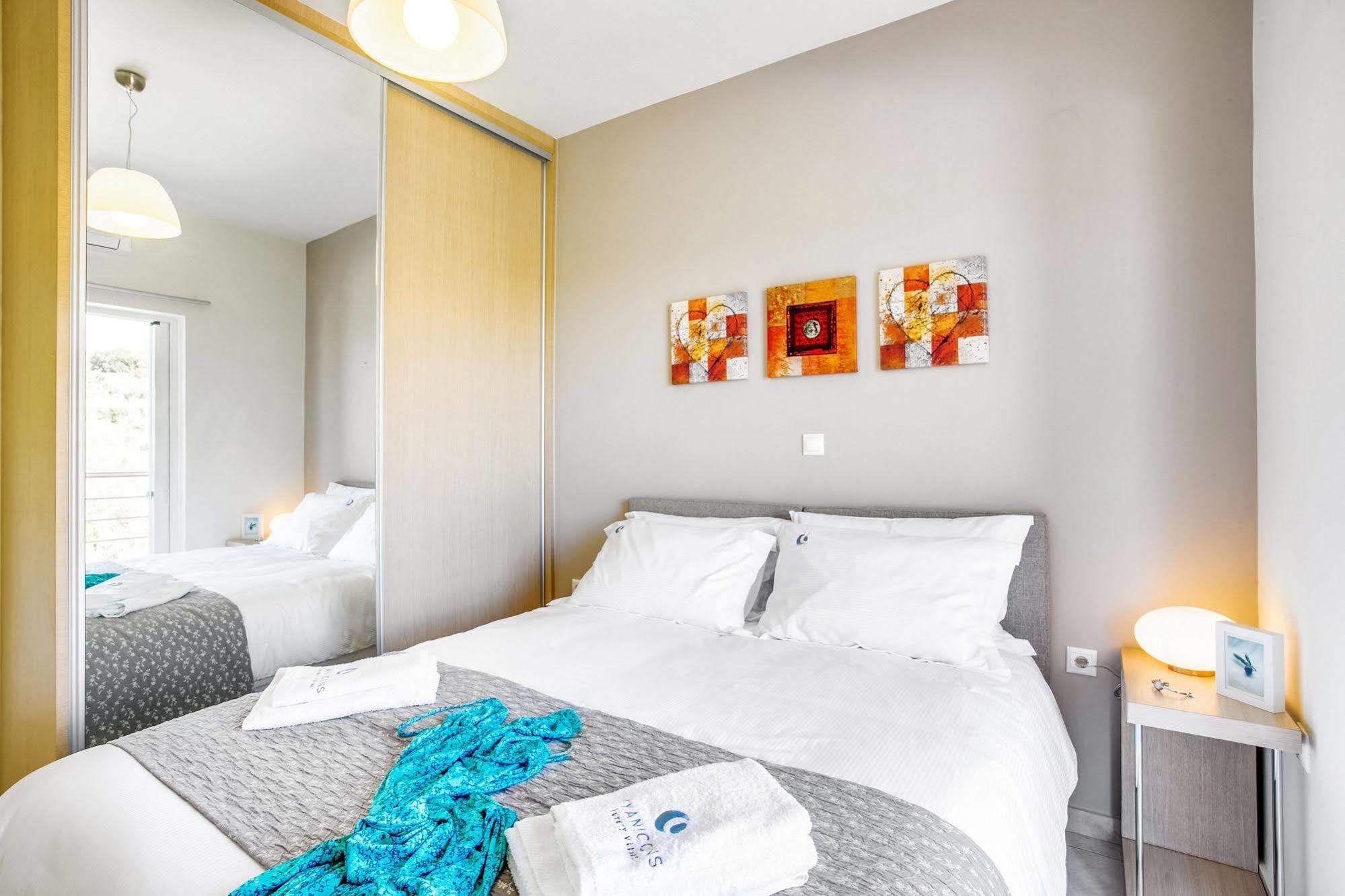 Cyan Icons Villas Tsivaras ภายนอก รูปภาพ
