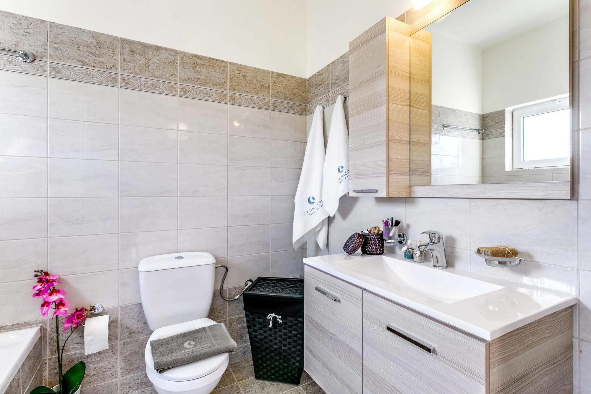 Cyan Icons Villas Tsivaras ภายนอก รูปภาพ