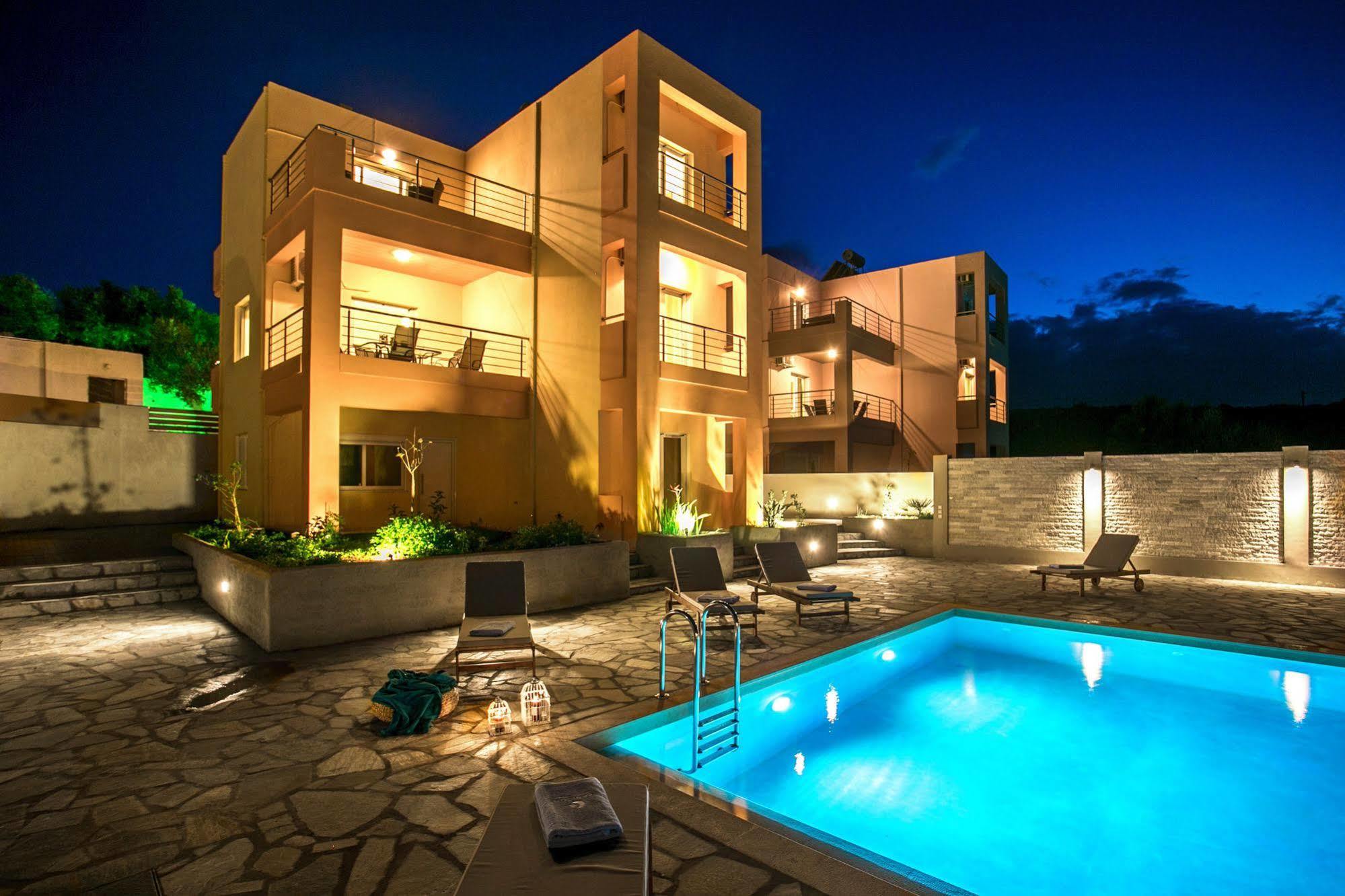 Cyan Icons Villas Tsivaras ภายนอก รูปภาพ