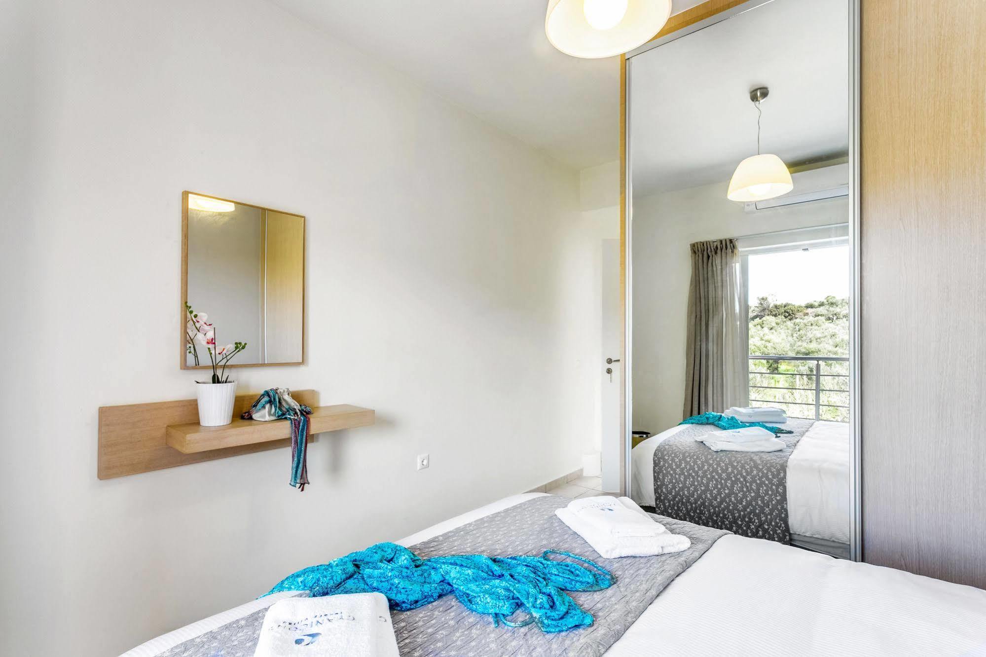 Cyan Icons Villas Tsivaras ภายนอก รูปภาพ